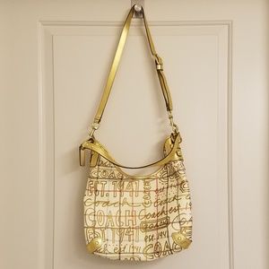 💯 Authentic Coach Shoulder and Crossbody Bag